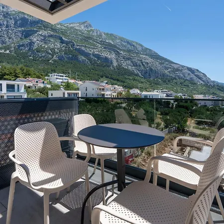 Hills Makarska